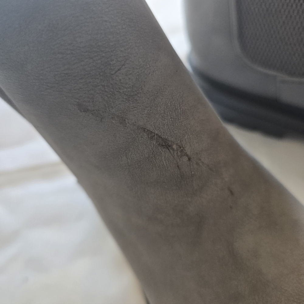Gray Faux Suede Leather Boots Never Worn Amazon Brand - Picture 4 of 4